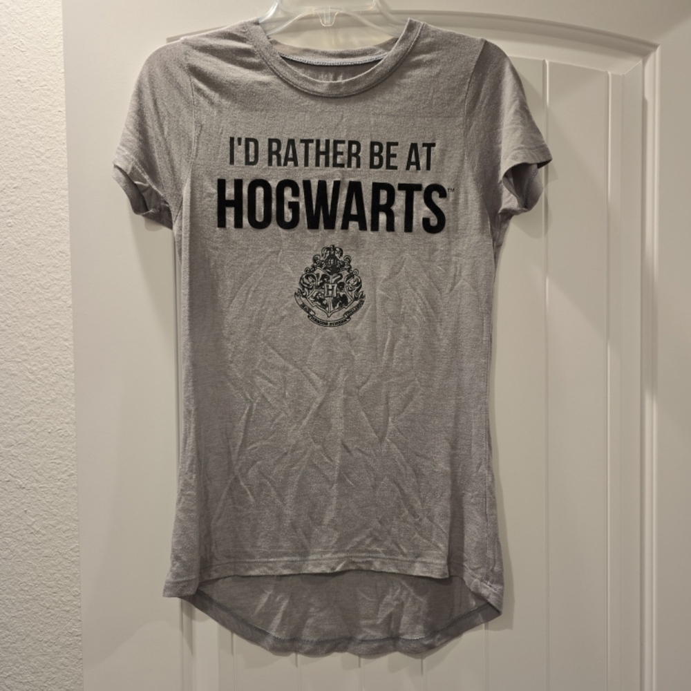 Gray Hogwarts Graphic Tee